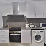 Artes 7 Apartment *